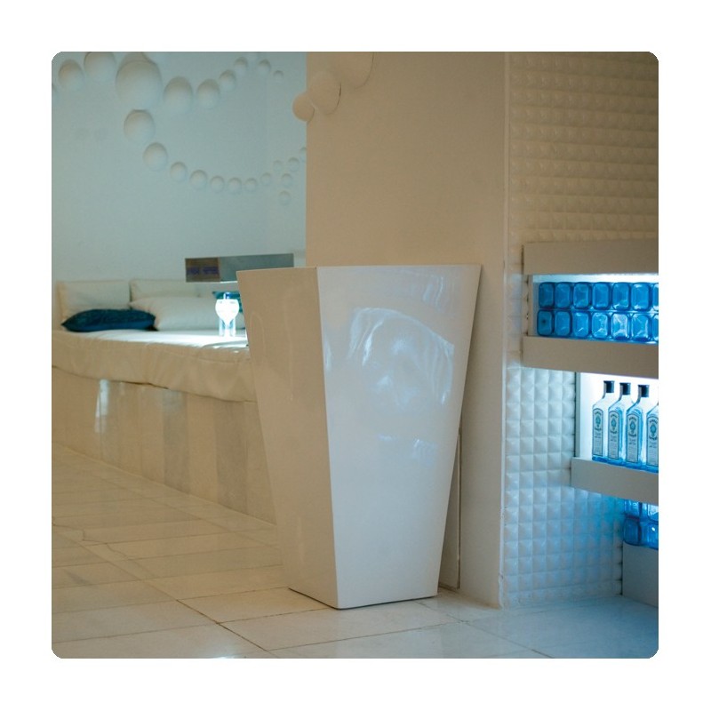 Cono Cuadrado Alto