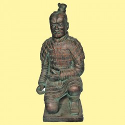 Guerrero Xian Bronce Arrodillado